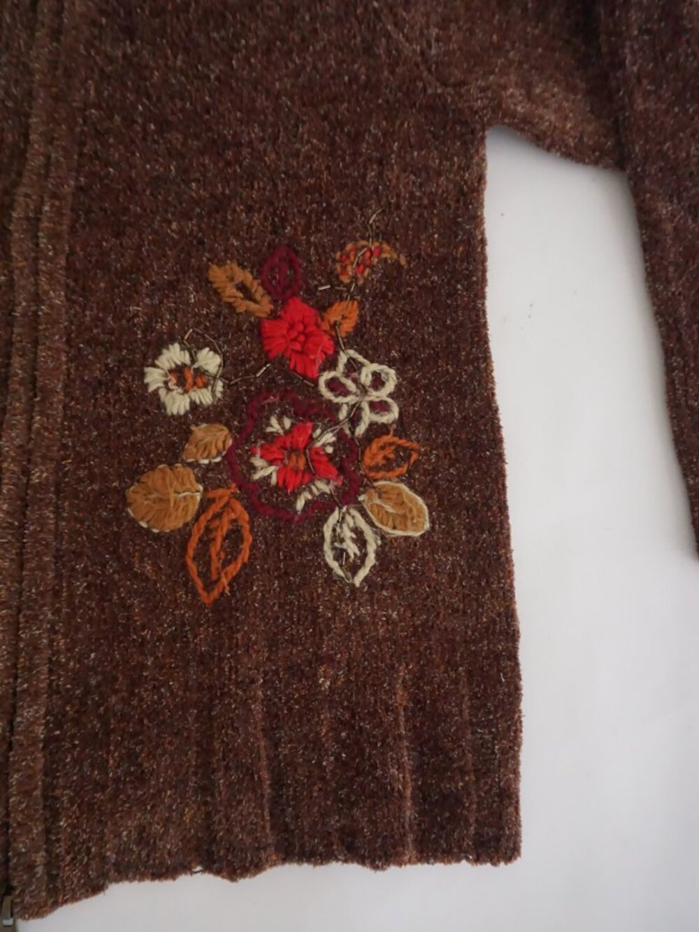 Vintage T & Company Brown Floral Embroidered Chenille Zip Boho Cardigan S - Picture 5 of 10